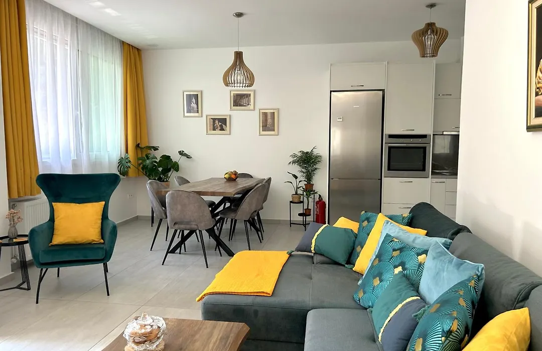 Rematia Cosy Apartment-1